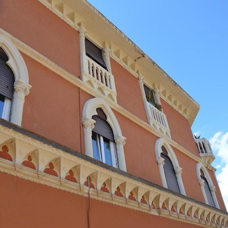 Hotel Doria Chiavari Buitenkant foto