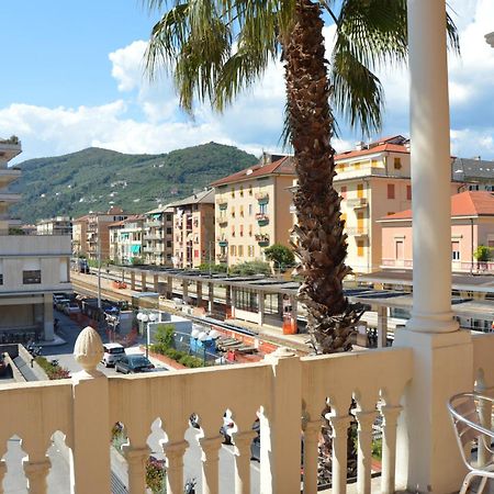 Hotel Doria Chiavari Buitenkant foto