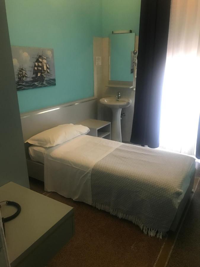 Hotel Doria Chiavari Buitenkant foto