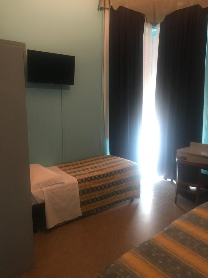 Hotel Doria Chiavari Buitenkant foto