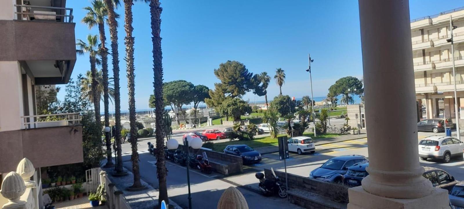 Hotel Doria Chiavari Buitenkant foto