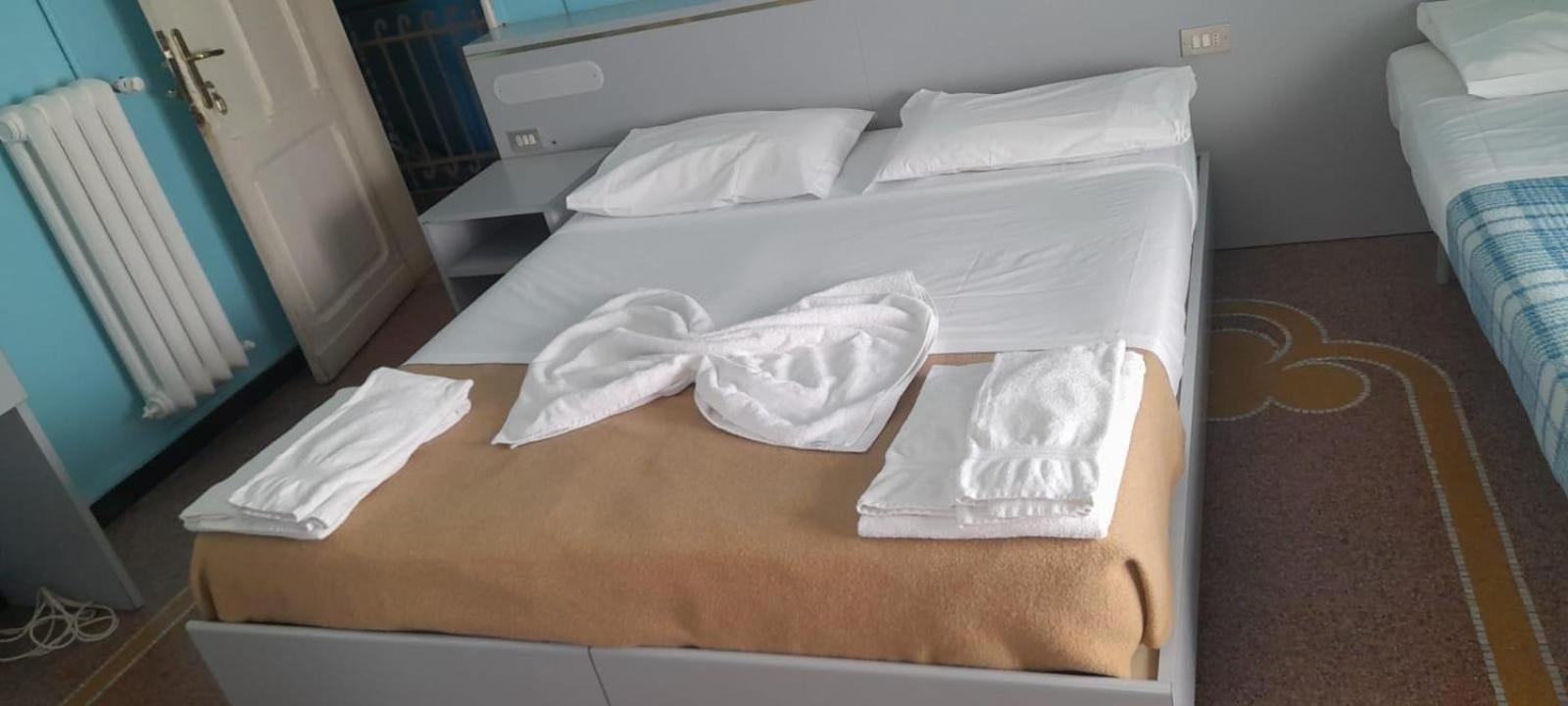 Hotel Doria Chiavari Buitenkant foto