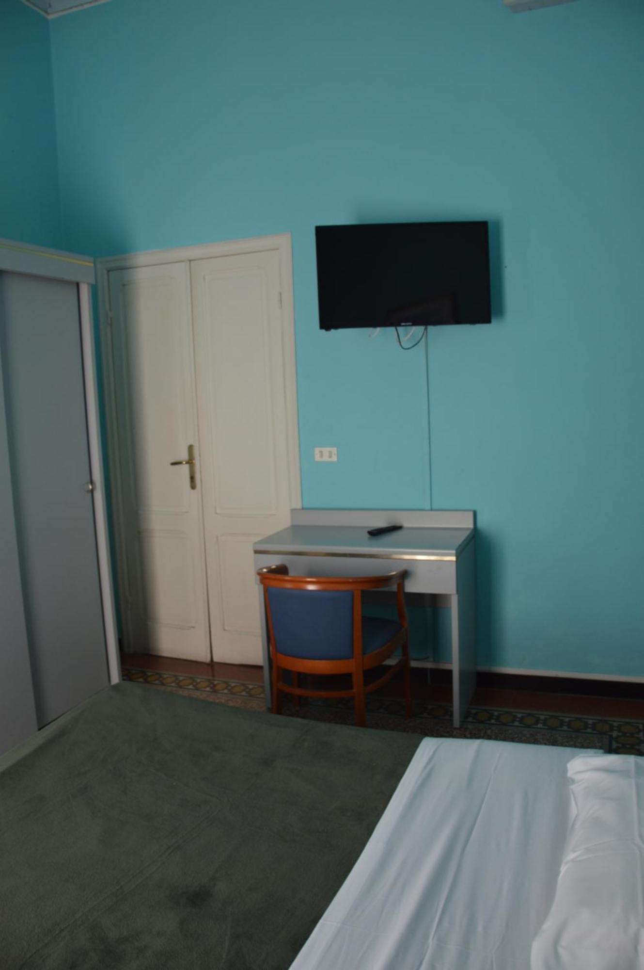 Hotel Doria Chiavari Buitenkant foto
