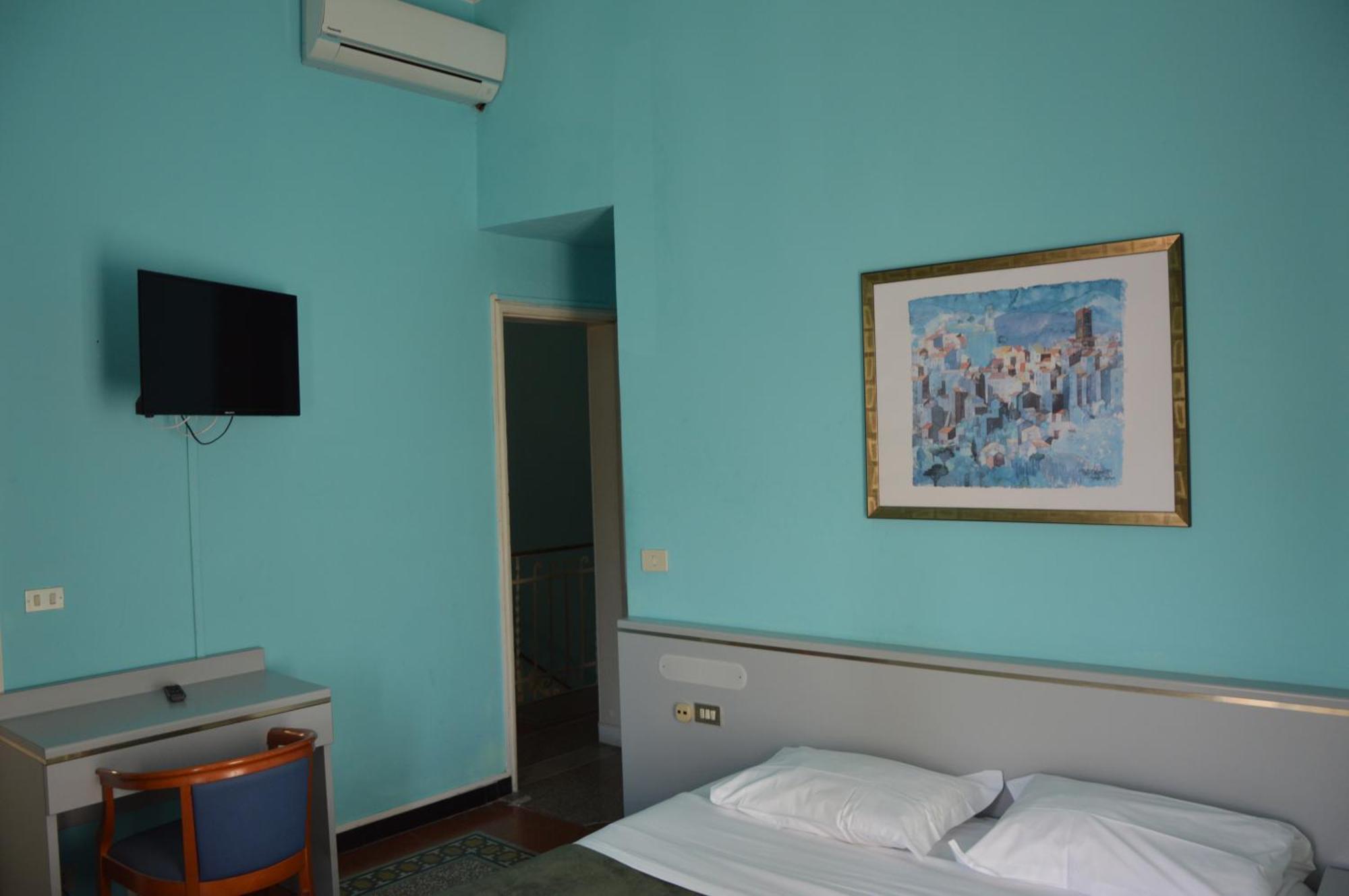Hotel Doria Chiavari Buitenkant foto
