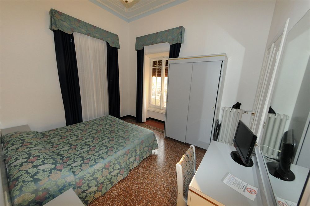 Hotel Doria Chiavari Buitenkant foto