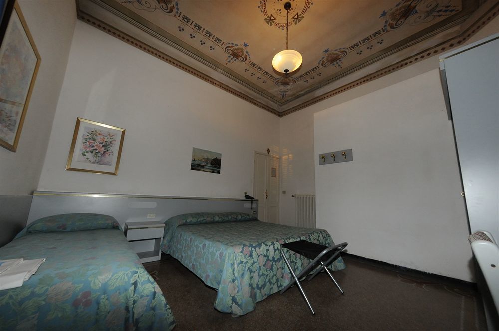 Hotel Doria Chiavari Buitenkant foto