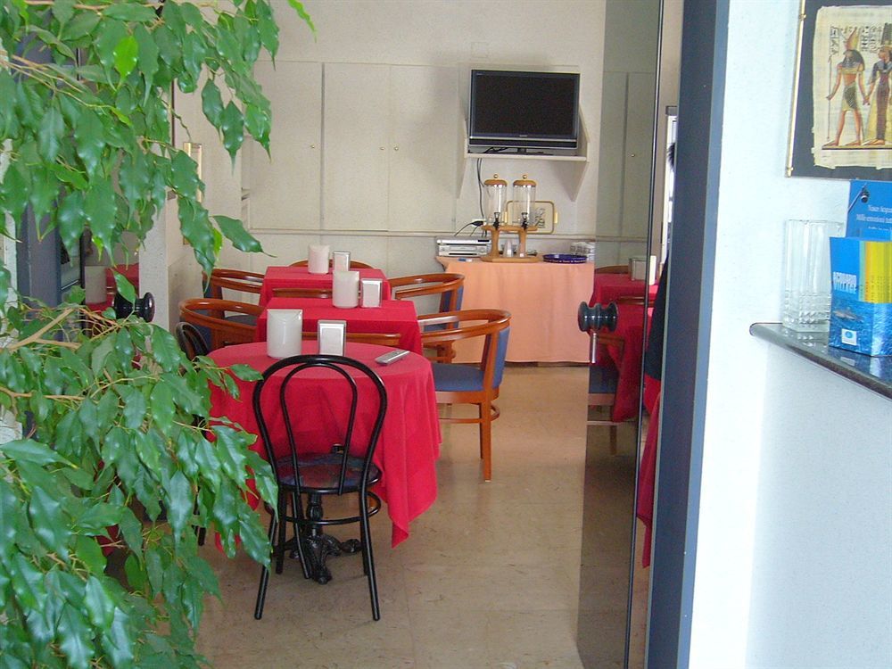 Hotel Doria Chiavari Buitenkant foto
